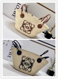 Picture of Loewe Handbags _SKUfw242008398fw